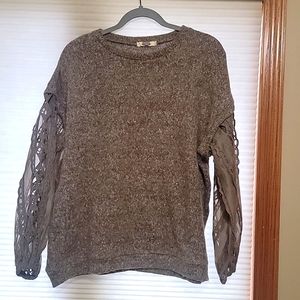 Women's sweater